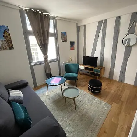 Апартаменты Charmant T1 Bis Coeur De Ville *